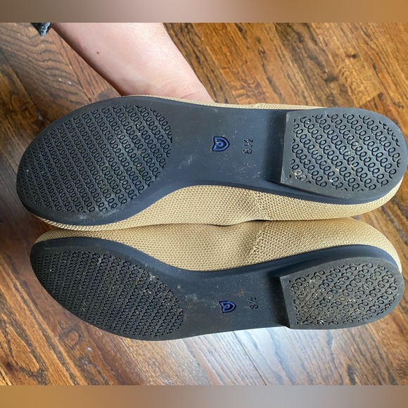 Rothy's- The Ballet Flat 8.5 bow tan black machine washable round toe women's - Picture 15 of 15